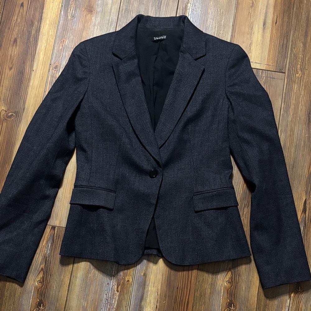 Tahari Charcoal Women's Blazer size 8
